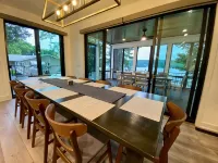 BRAND NEW 7 BR / 5 BA luxury home ON Keuka Lake just outside of Penn Yan! - balcony