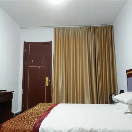 Yongxin Center Hotel
