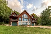 WOW! Unique Galena Dream Cabin. Hot Tub, Games, Fire Pit, Fully Stocked. - 小木屋