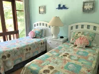 Stunning Direct Beachfront Villa in Beautiful Playa Ocotal at Bahia Pez Vela - 4星級