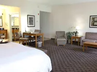 Hampton Inn & Suites Chesapeake-Square Mall
