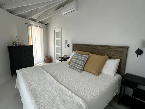 The Round House - 2-Star