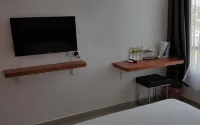 Dota Hotel - parking