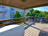 Surf Club Oceanfront Hotel