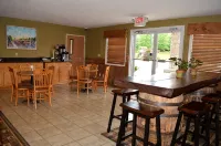 Reid Ridge Lodge - breakfast