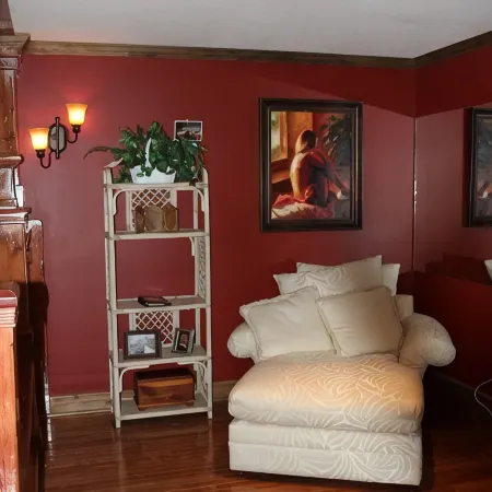 Lazy G #1 Honeymoon Suite