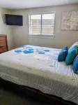 Lake ConRoy Estates_Unit B with Pool Access - Homestays