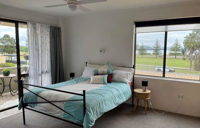 Beachfront Batemans Bay-Batehaven NSW2 bedroom apartment,pool, free parking