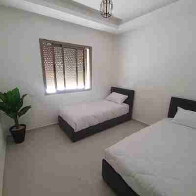 Luxury apartment with sea view, 5 minutes walk from the beach! With air conditioning Rooms