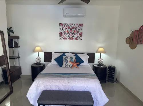 Casa Amor, Private Home, Pool, Walk to Beach, Bikes!