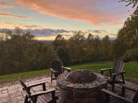 The Art House: 5-Acre, Private Getaway with Fireplace - 4-Star
