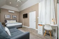 Moko Jumbie House - "Guesthouse" - Cozy 1-Bedroom - Apartments