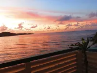 Oceanfront 2 bedroom/2bath in beautiful Bolongo Bay - Beach