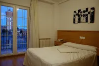 Hotel Reyes de León - Pet-friendly