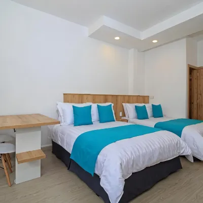 APART HOTEL CASA BLANCA Hotels near San Blas square