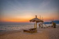 Maldives Beach Resort - Beach