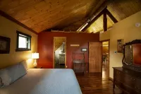 3 acre Lake, Farm Animals Petting Zoo, Horses and Horseback Riding, Room to roam