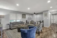 Dwntwn Westfield Family home close to GrandPark and local entertainment