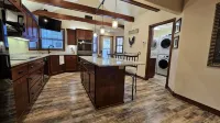 Modern Craftsman on Historic 8th St-Fargo - 홈스테이