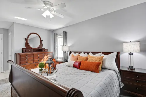 -Peloton Bike+Tread-Fenced Outdoor Space-Deck+Grill-Luxury Beds- - balcón