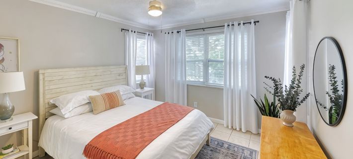 Charming condo close distance to Honeymoon Island! Hotéis em Dunedin