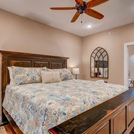 Large Family Alert!-Sleeps 12 • Lake Views • Pools & Splash Pads • Next to Sdc