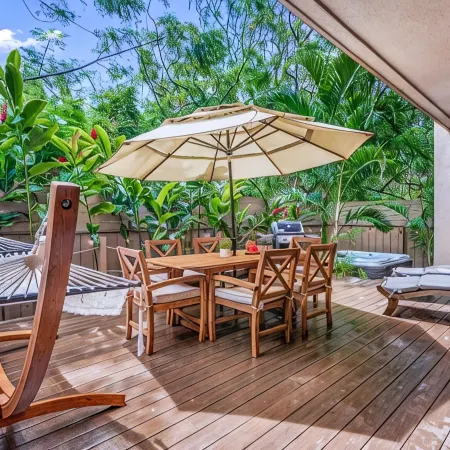 Walk to Napili Bay A Sandy Beach-3 Bedrooms-Private Hot Tub on Lanai-Kapalua