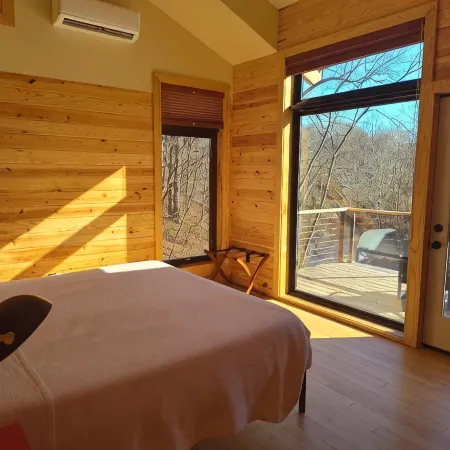 Top Rated River Cabin in the Heart of Nelson County. Close to All Attractions!