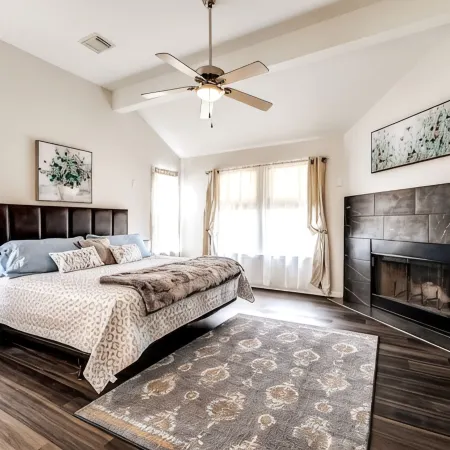 Charming 4BDRM Home / Pool & Hot Tub / Near Wineries!