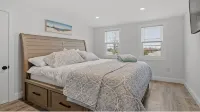 Entire House Minutes from Newport, RI. Near Beaches. - balcony