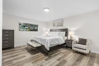 Cozy 3-bedroom house in peaceful Renton with WiFi, AC - 3-Star