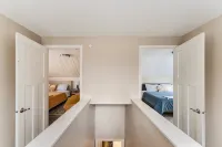 Experience Minneapolis; entire house, close to Downtown Uptown and UofM - 2-Star
