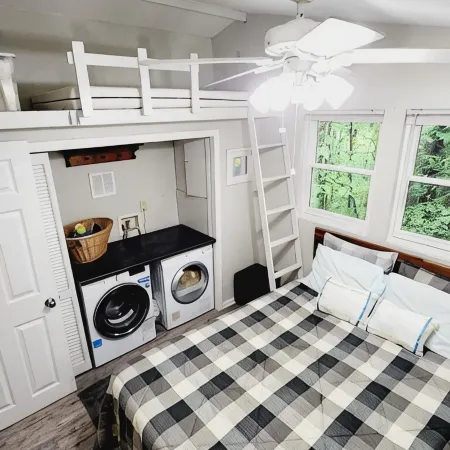 Cozy Mountain Retreat in Linville Land Harbor