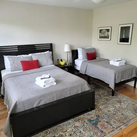 Charming Bloomingdale Row Home with Deck and Parking