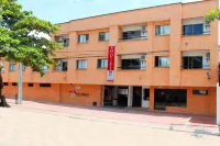 Apartahotel Los Cerezos - Apartments