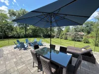 "Stay 'n Play" in Mason - Game Room/ 4 Season Room/ Wooded Private yard/ Firepit - Wifi