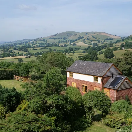 Secluded Detached Stable / Barn Conversion On The Border Of Shropshire And Wales