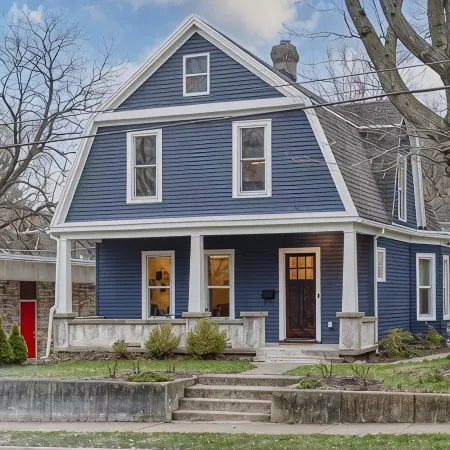 Carillon Cottage - Modern Comfort & Vintage Design