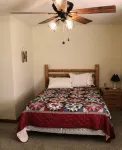 Stones Throw from Giant City Park, Wineries, Hiking, Biking, Hunting and more. - Chalets