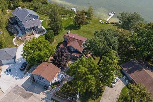 Lakeside Haven - New Deck, Pier & Guest House - 4 stjerner