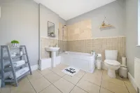 1 BD/Free on street parking/King bed/Near Hospital - Hot Tub