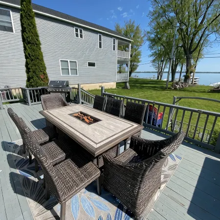 Lakefront Home, Large Firepit Patio, Game Room!