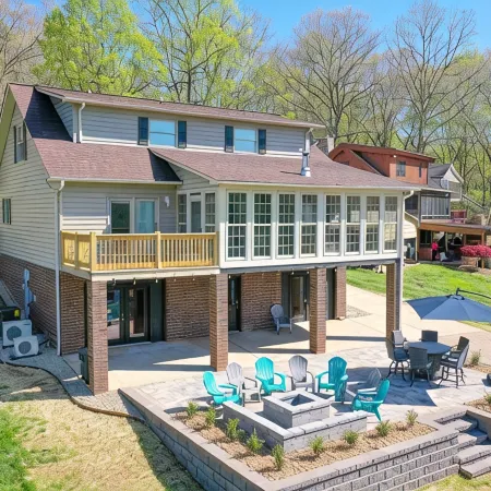 Pristine lake house offering watersports, gameroom favorites, and stunning view Hotels in Clines