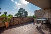 1 Commodore Batehaven Premium Beachfront Bliss - Pools