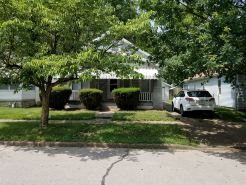 Relax Inn this Knotty & Nice entire Home