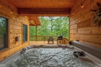 Dream Mtn Hideaway! Hot Tub+Fire Pit+Grill, WiFi, Hiking, Nearby Avl & Blk Mtn! - Feriehus