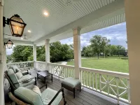 East Suite-Bleubird Studio- 5Miles to KY Horse Park, 30Min the Ark,Bourbon Trail - 4-Star