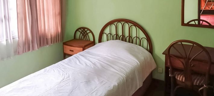 RedDoorz Plus Near Tugu Mercusuar Anyer Hotels in Serang Regency