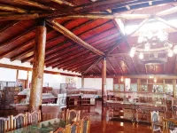 Lake Manyara Wildlife Lodge - parking