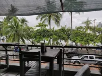 The Elephant Castle: Beach front Penthouse - Condos